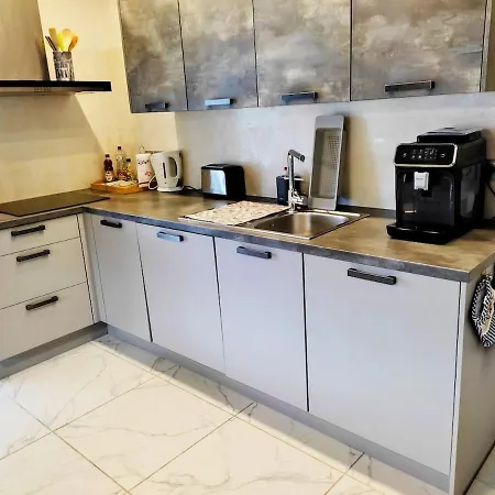 アパート Lozen Avec Piscine Privee Interieure *